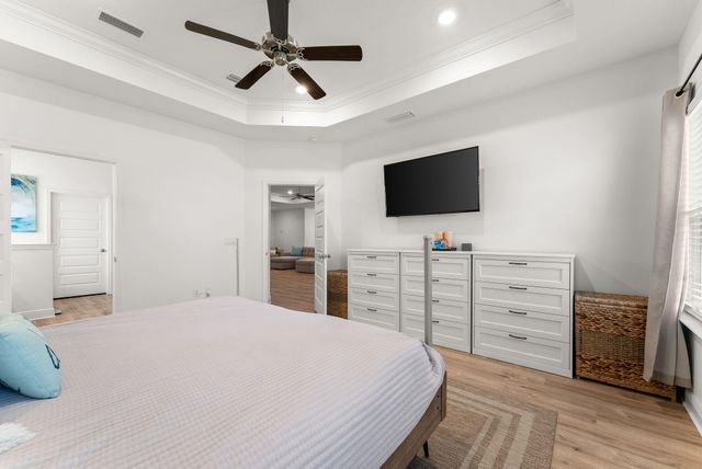 53 Siesta Circle, Freeport, FL 32439