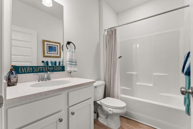 53 Siesta Circle, Freeport, FL 32439