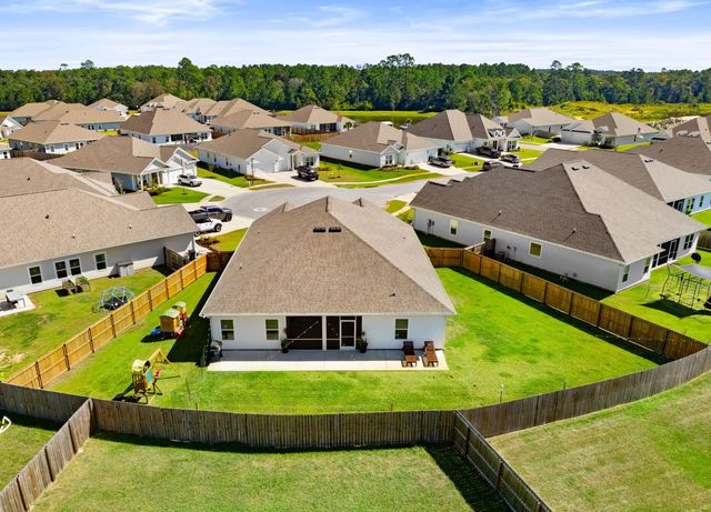 53 Siesta Circle, Freeport, FL 32439