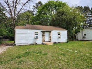 215 Camellia Circle, Warner Robins, GA 31093