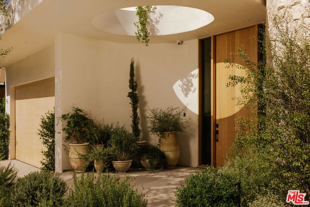 3712 Goodland Avenue, Studio City, CA 91604 — photo 3