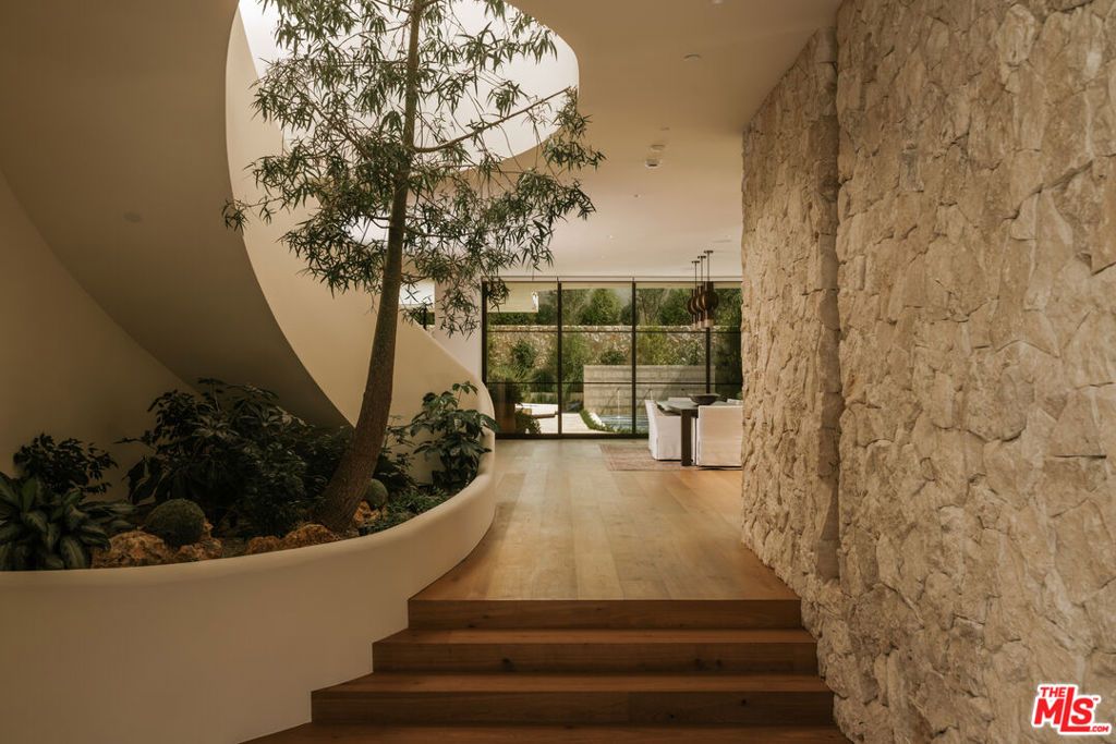 3712 Goodland Avenue, Studio City, CA 91604 — photo 4