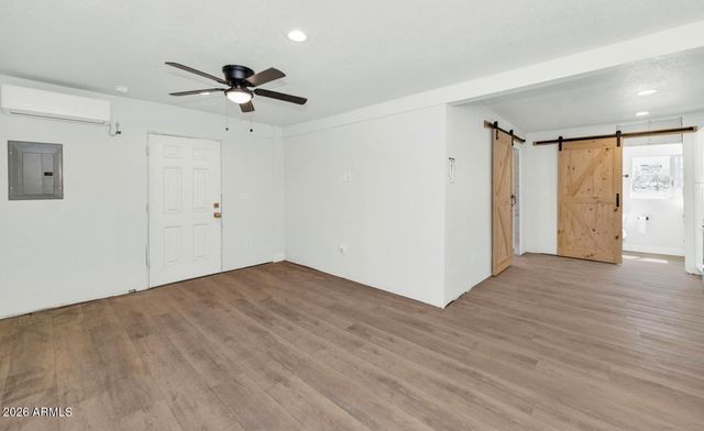 43839 N 12TH Street, New River, AZ 85087