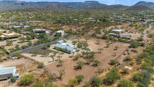 43839 N 12TH Street, New River, AZ 85087