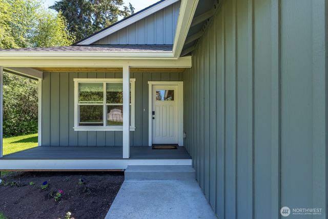1701 Hemlock Drive, Camano Island, WA 98282