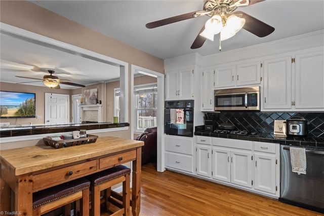 146 Foxcroft Drive, Mount Airy, NC 27030