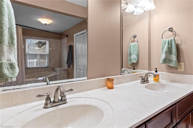 146 Foxcroft Drive, Mount Airy, NC 27030