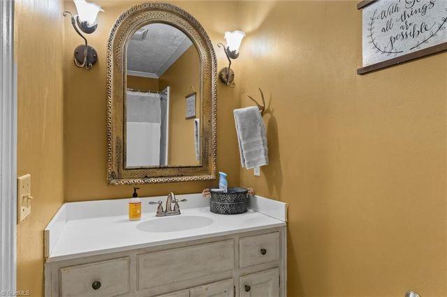 146 Foxcroft Drive, Mount Airy, NC 27030