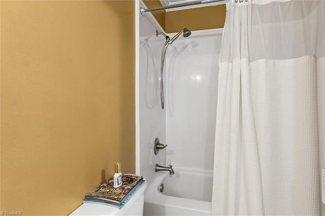 146 Foxcroft Drive, Mount Airy, NC 27030