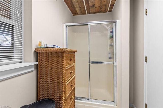 146 Foxcroft Drive, Mount Airy, NC 27030