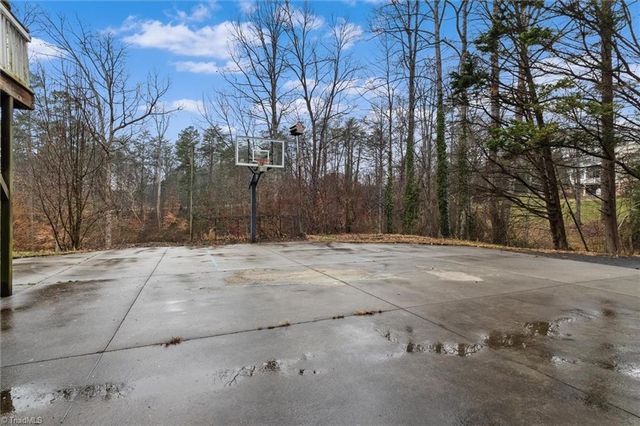 146 Foxcroft Drive, Mount Airy, NC 27030