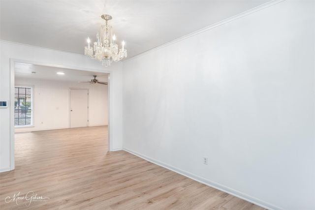 8877 Bayonne Drive, Shreveport, LA 71118