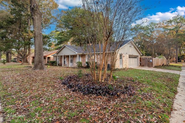 8877 Bayonne Drive, Shreveport, LA 71118