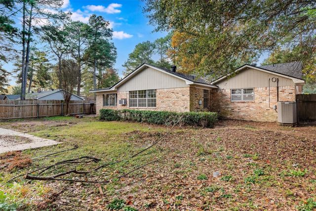 8877 Bayonne Drive, Shreveport, LA 71118