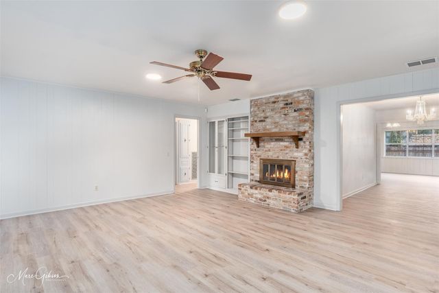 8877 Bayonne Drive, Shreveport, LA 71118