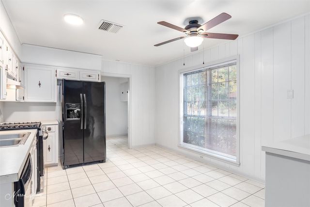 8877 Bayonne Drive, Shreveport, LA 71118