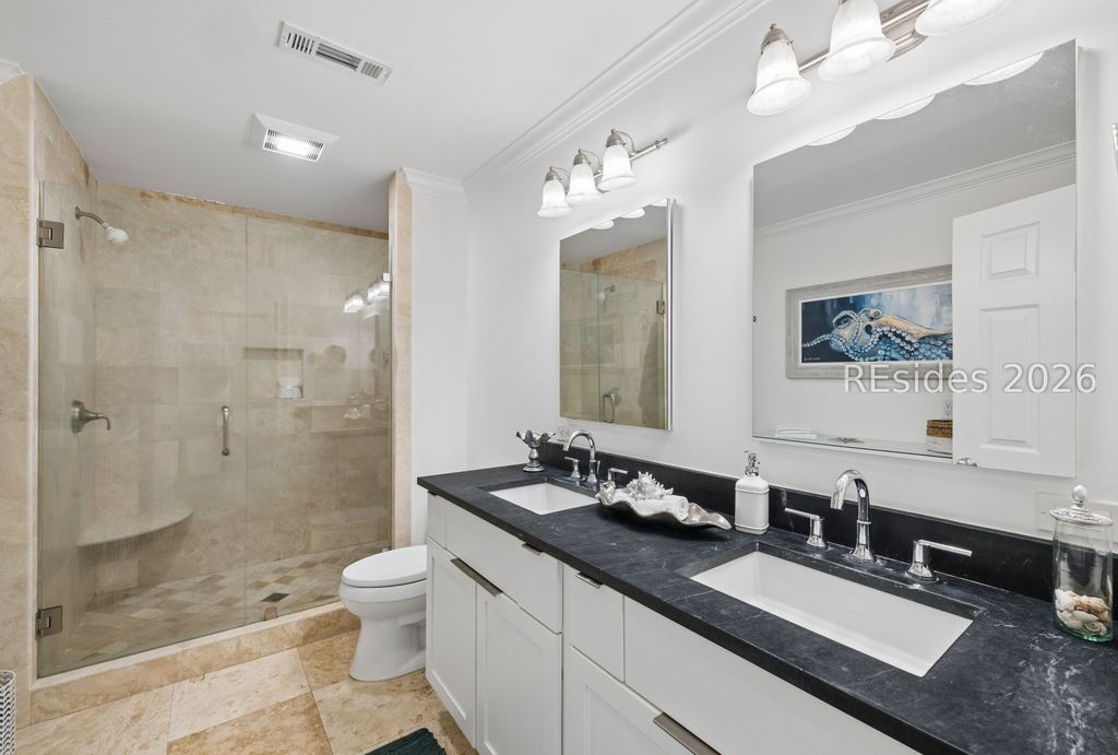 Image 17 of property listing at 21 Off Shore, Hilton Head Island, SC 29928