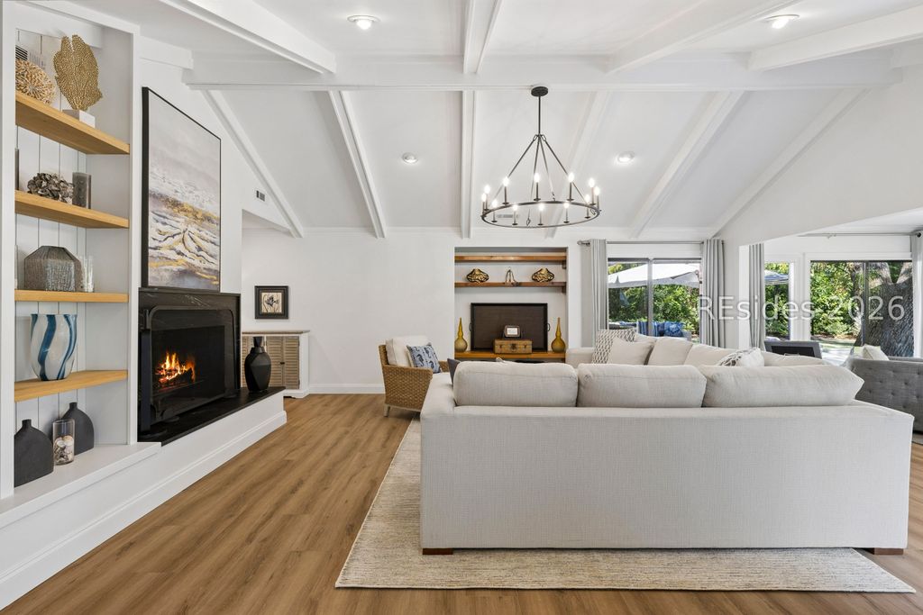 Image 26 of property listing at 21 Off Shore, Hilton Head Island, SC 29928