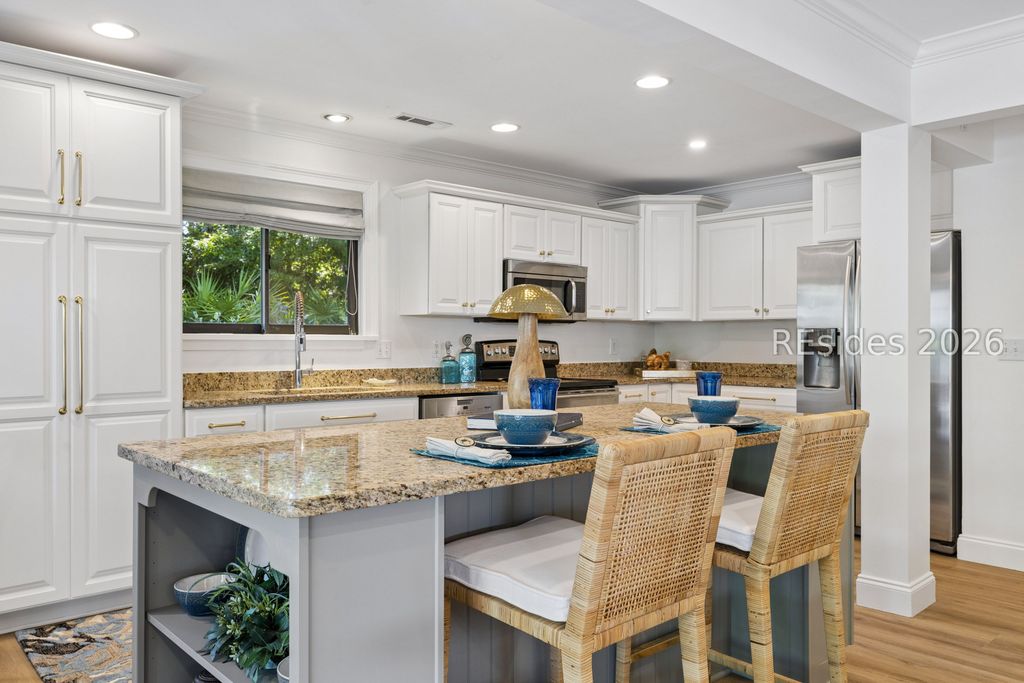 Image 39 of property listing at 21 Off Shore, Hilton Head Island, SC 29928