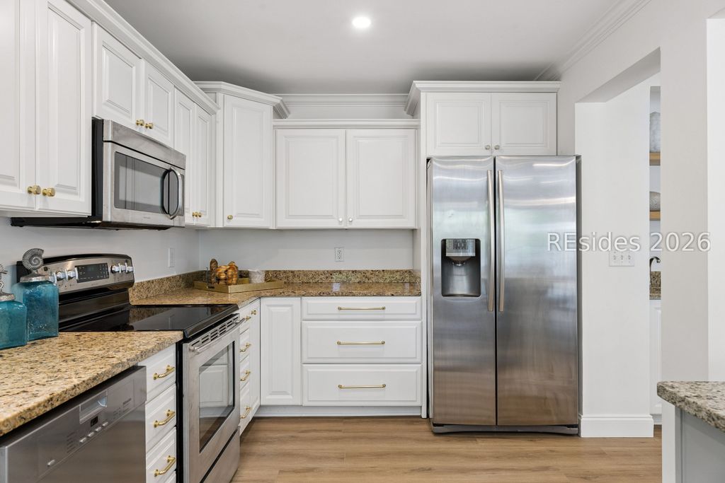 Image 41 of property listing at 21 Off Shore, Hilton Head Island, SC 29928