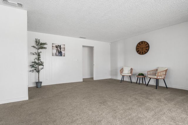 9232 W Belmont Avenue, Fresno, CA 93723