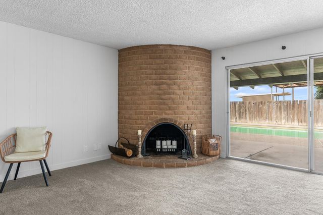 9232 W Belmont Avenue, Fresno, CA 93723