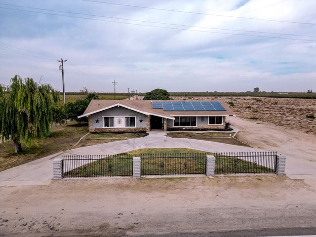 9232 W Belmont Avenue, Fresno, CA 93723