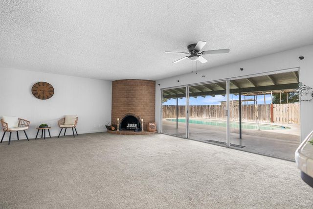9232 W Belmont Avenue, Fresno, CA 93723