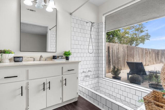 9232 W Belmont Avenue, Fresno, CA 93723