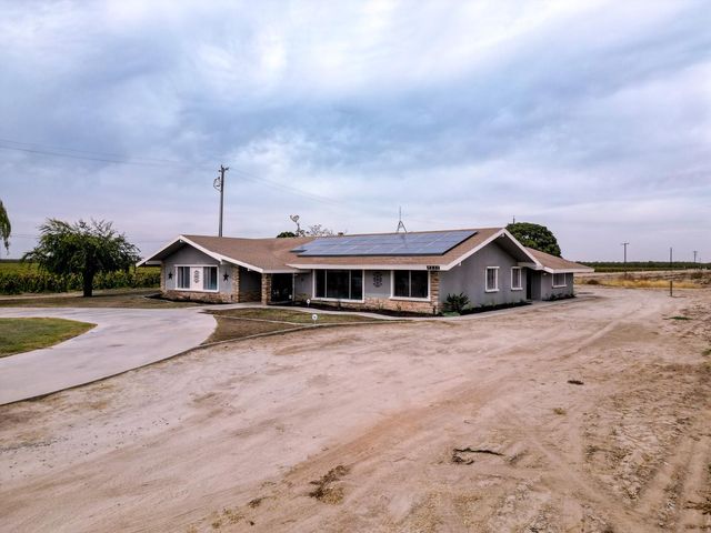 9232 W Belmont Avenue, Fresno, CA 93723