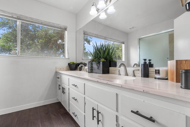 9232 W Belmont Avenue, Fresno, CA 93723