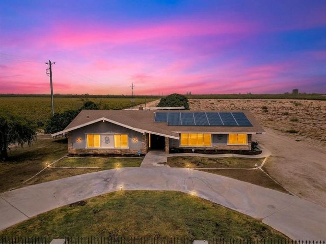 9232 W Belmont Avenue, Fresno, CA 93723