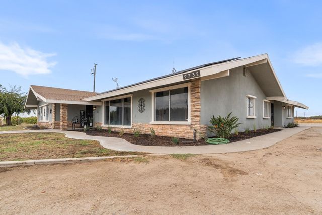 9232 W Belmont Avenue, Fresno, CA 93723