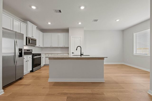 14008 Starboard Reach Drive, Texas City, TX 77510