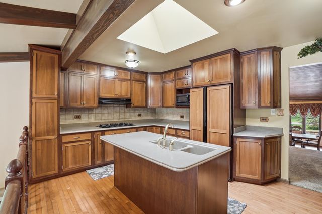 12 E 700 N, Valparaiso, IN 46383