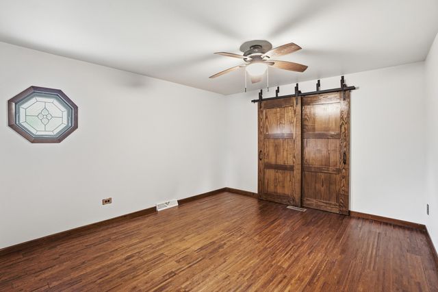 12 E 700 N, Valparaiso, IN 46383