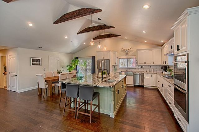425 Echo Valley Road, Salinas, CA 93907
