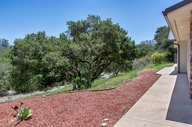 425 Echo Valley Road, Salinas, CA 93907