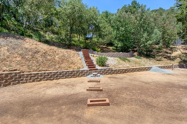425 Echo Valley Road, Salinas, CA 93907