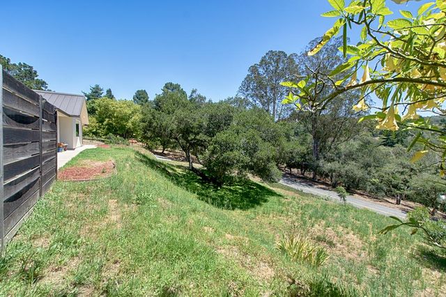 425 Echo Valley Road, Salinas, CA 93907