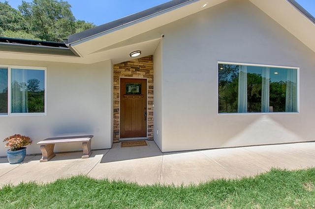 425 Echo Valley Road, Salinas, CA 93907