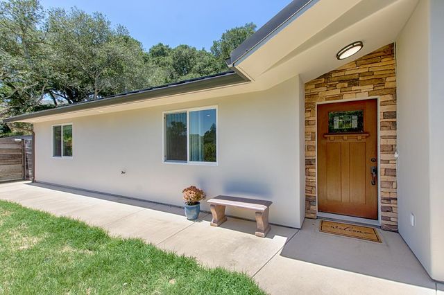 425 Echo Valley Road, Salinas, CA 93907