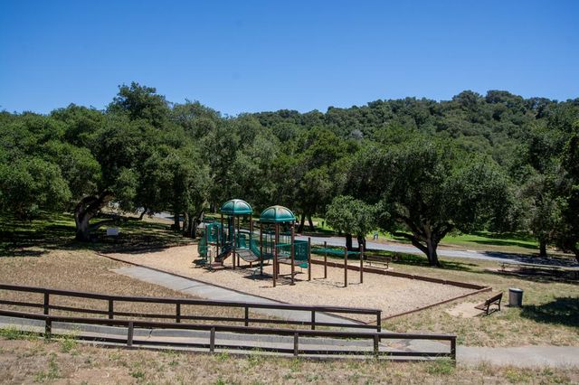 425 Echo Valley Road, Salinas, CA 93907