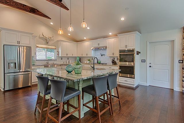 425 Echo Valley Road, Salinas, CA 93907