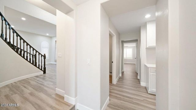 6782 W SKYLARK Drive, Glendale, AZ 85308