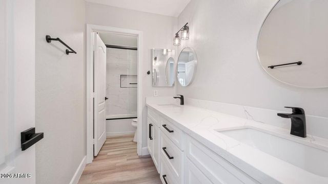 6782 W SKYLARK Drive, Glendale, AZ 85308