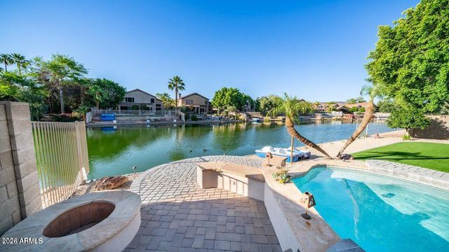 6782 W SKYLARK Drive, Glendale, AZ 85308