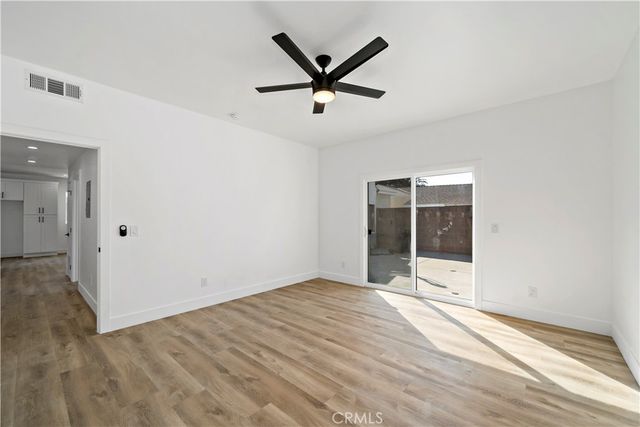 6025 Bellflower, Lakewood, CA 90713