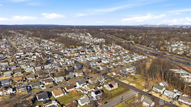 77 W Arthur Place, Iselin, NJ 08830