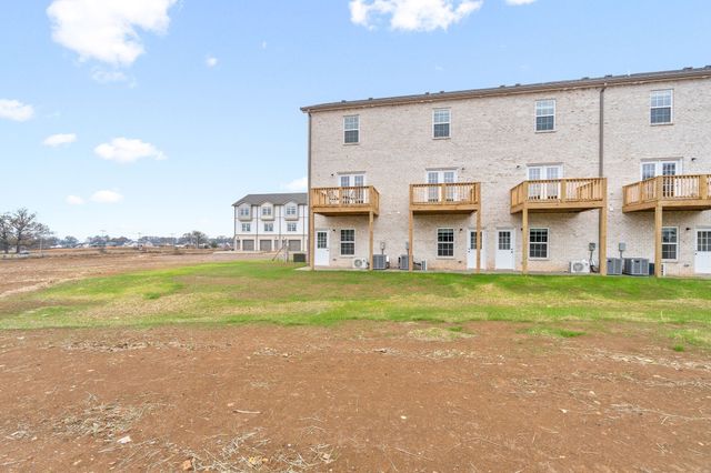 3350 Allen Rd Unit 19H, Clarksville, TN 37042